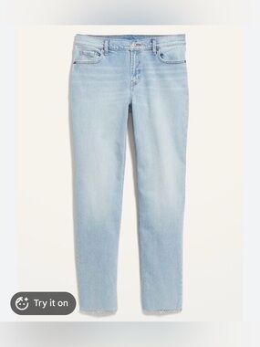🍉3/$25 Old Navy The Boyfriend Jeans